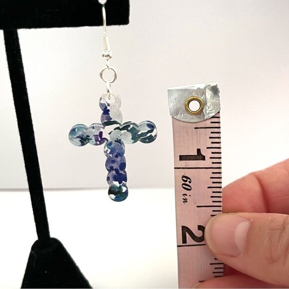 Handmade floral acrylic cross earrings - Picture 2 of 2
